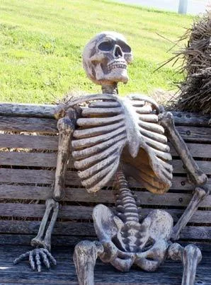 Waiting Skeleton meme: Jev at the checkout, waiting for 2014 prices to come back